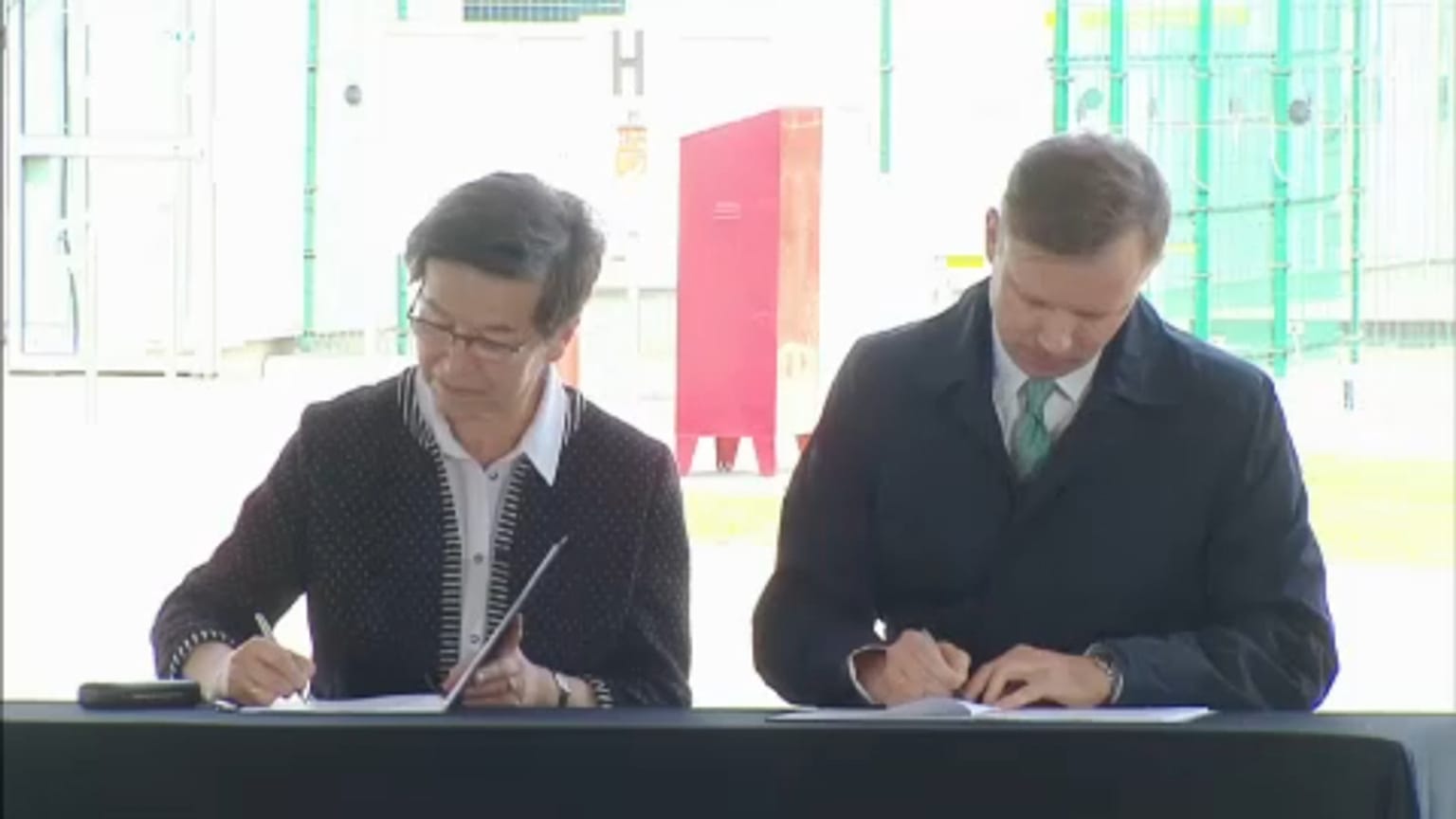 Uniós segítség a lengyel energiaszektornak