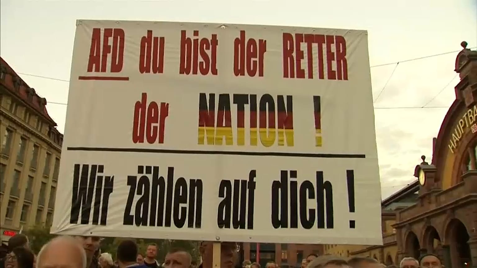 Poster: "AfD du bist der Retter der Nation! Wir zählen auf dich!"
