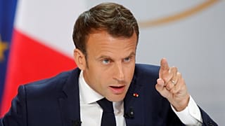 French government will give tax cuts to middle class in effort to quell current unrest