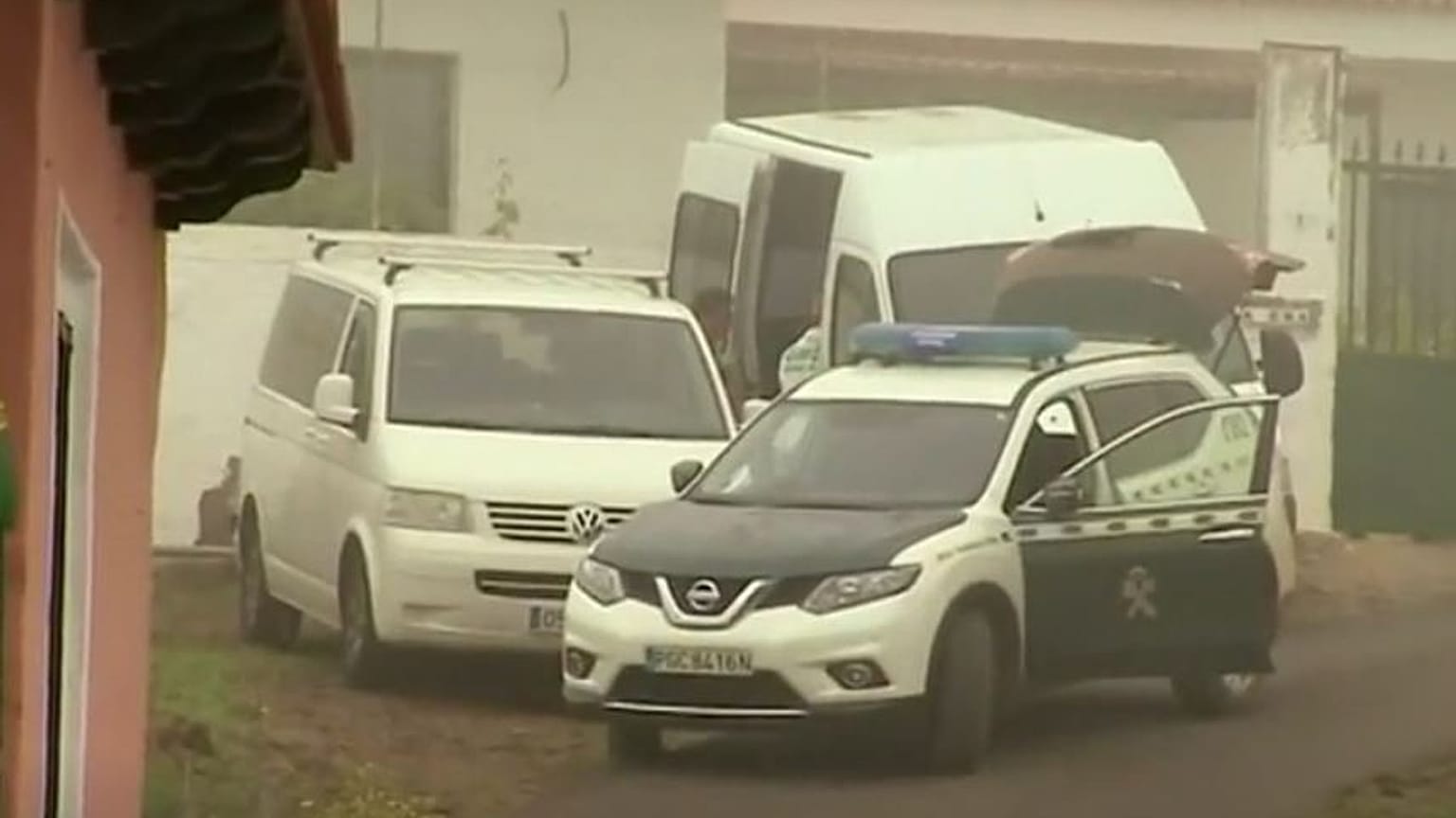 Police in Tenerife investigate the apparent murder of a woman and her son