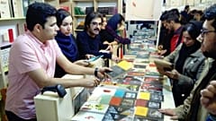 چالش‌‌های ناشران در نمایشگاه کتاب تهران: از کمبود کاغذ تا سانسور