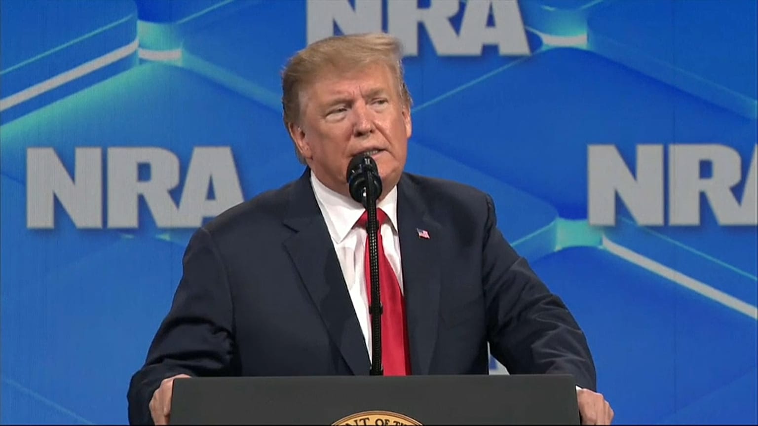 Trump: ABD Uluslararası Silah Ticareti Anlaşması'ndan çekilecek 