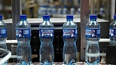 Londra Maratonu'nda plastik şişe yerine içi su dolu yosun kapsülü dağıtılacak