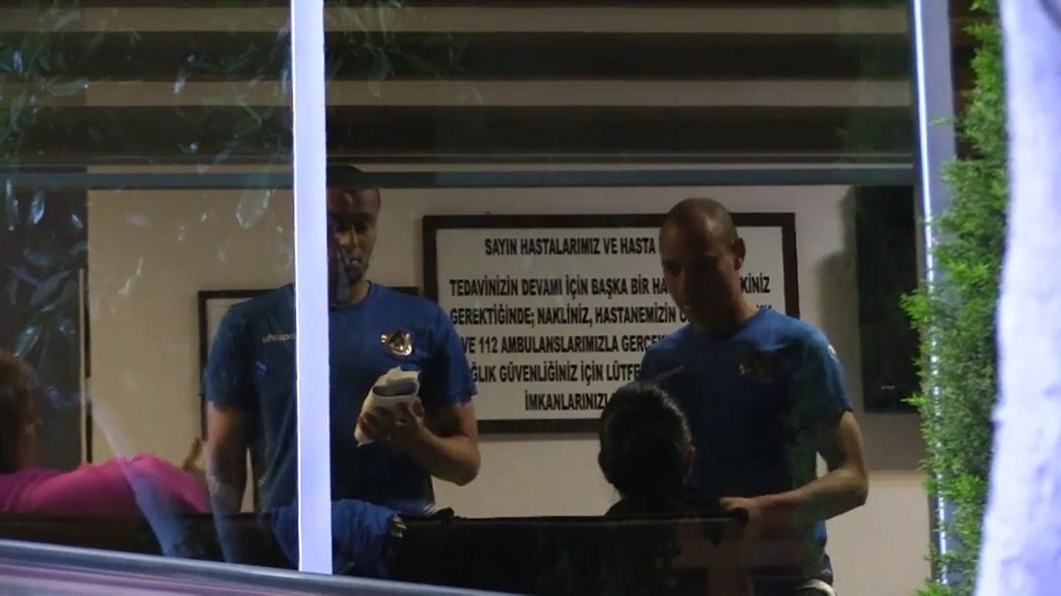 Alanyaspor otobüsü kaza yaptı