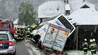 Buszbaleset a havazás miatt
