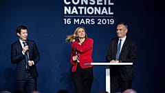 Fransa, AP seçimlerinde Sarkozy'nin partisinden aday Türk asıllı kadın politikacıyı konuşuyor