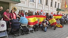 Familias españolas "atrapadas" y "abandonadas" en Ucrania por sus hijos de maternidad subrogada