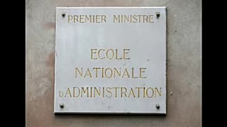 Bezáratná Macron a francia elitegyetemet