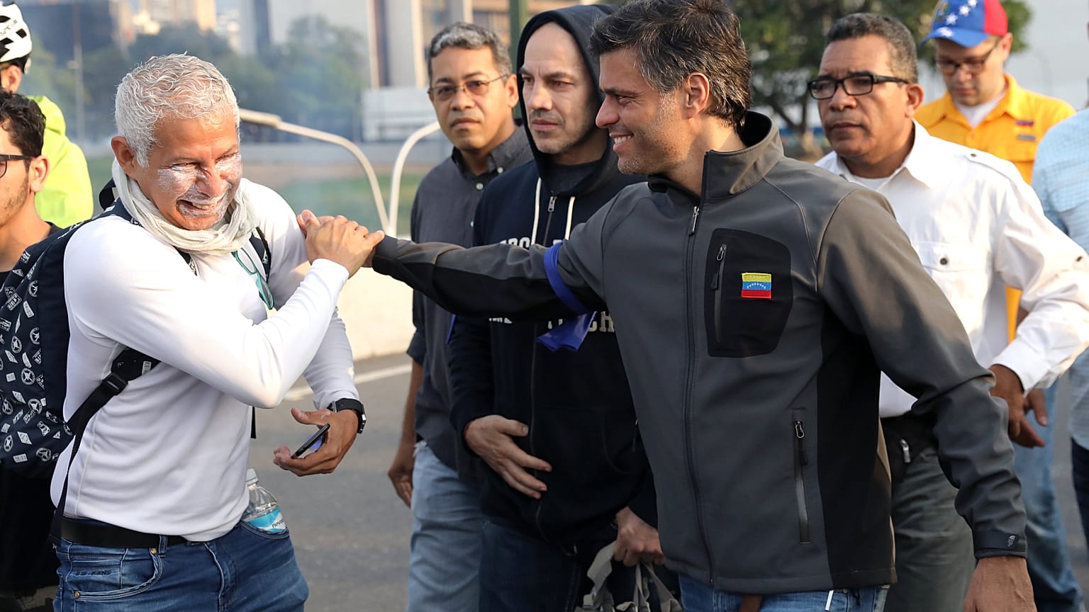 España confirma que Leopoldo López y su familia están en su embajada en Caracas