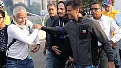 España confirma que Leopoldo López y su familia están en su embajada en Caracas