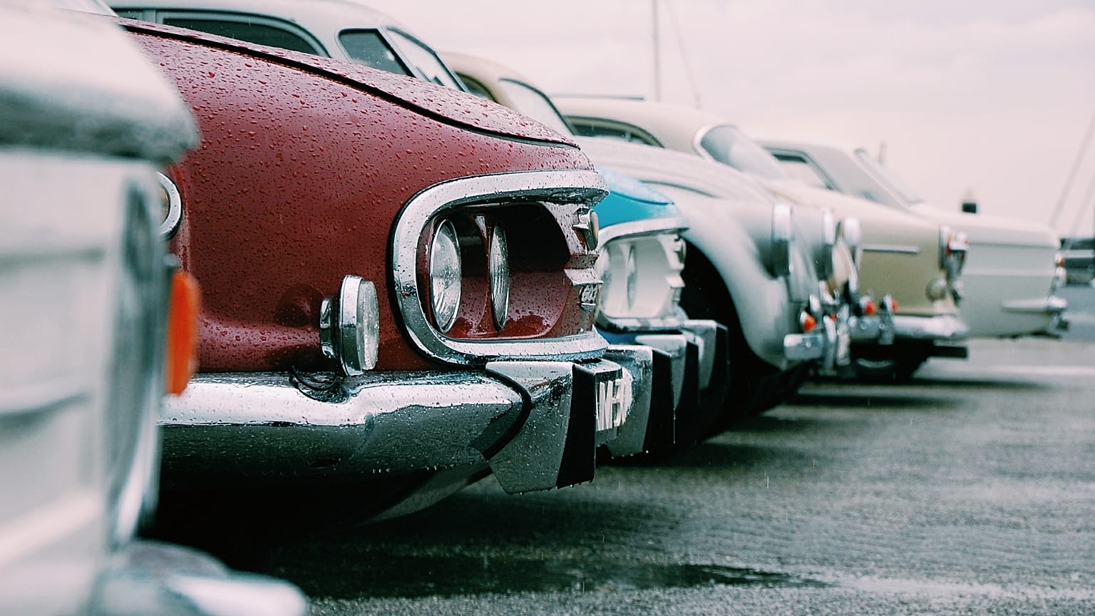 Tradition and innovation in car bodywork