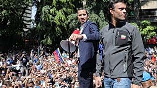 Πατέρας Λ. Λόπεζ: «Ο Γκουαϊδό είναι νόμιμος πρόεδρος της Βενεζουέλας»