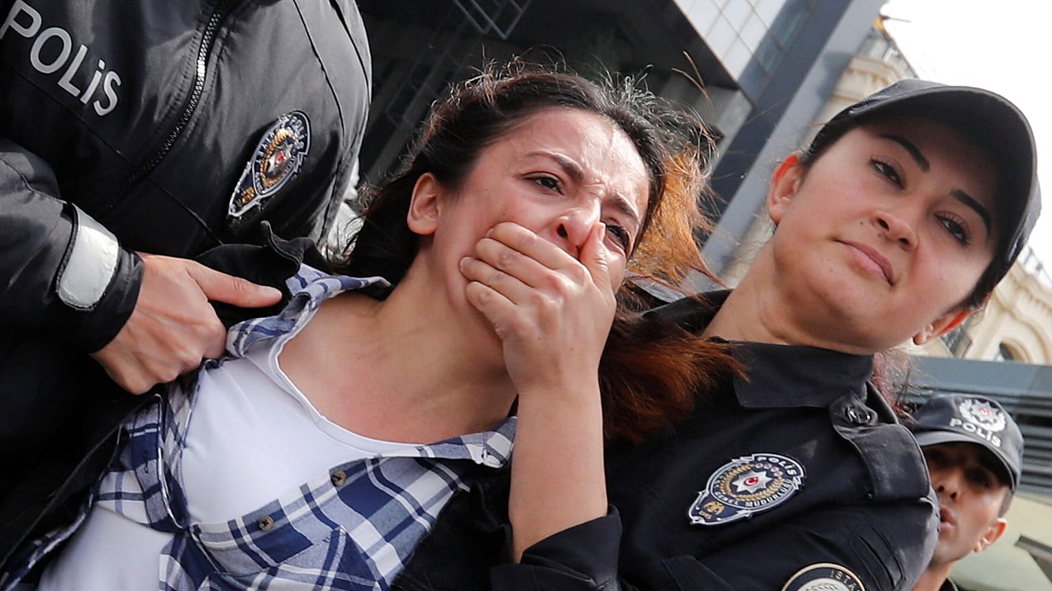 Κωνσταντινούπολη: Σε αστυνομικό κλοιό η Ταξίμ για την Πρωτομαγιά