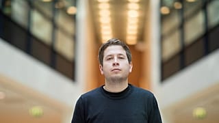 "BMW kollektivieren": Streit um Kühnerts Sozialismus-Thesen