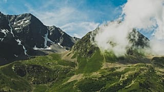 Top 6 spectacular mountain huts