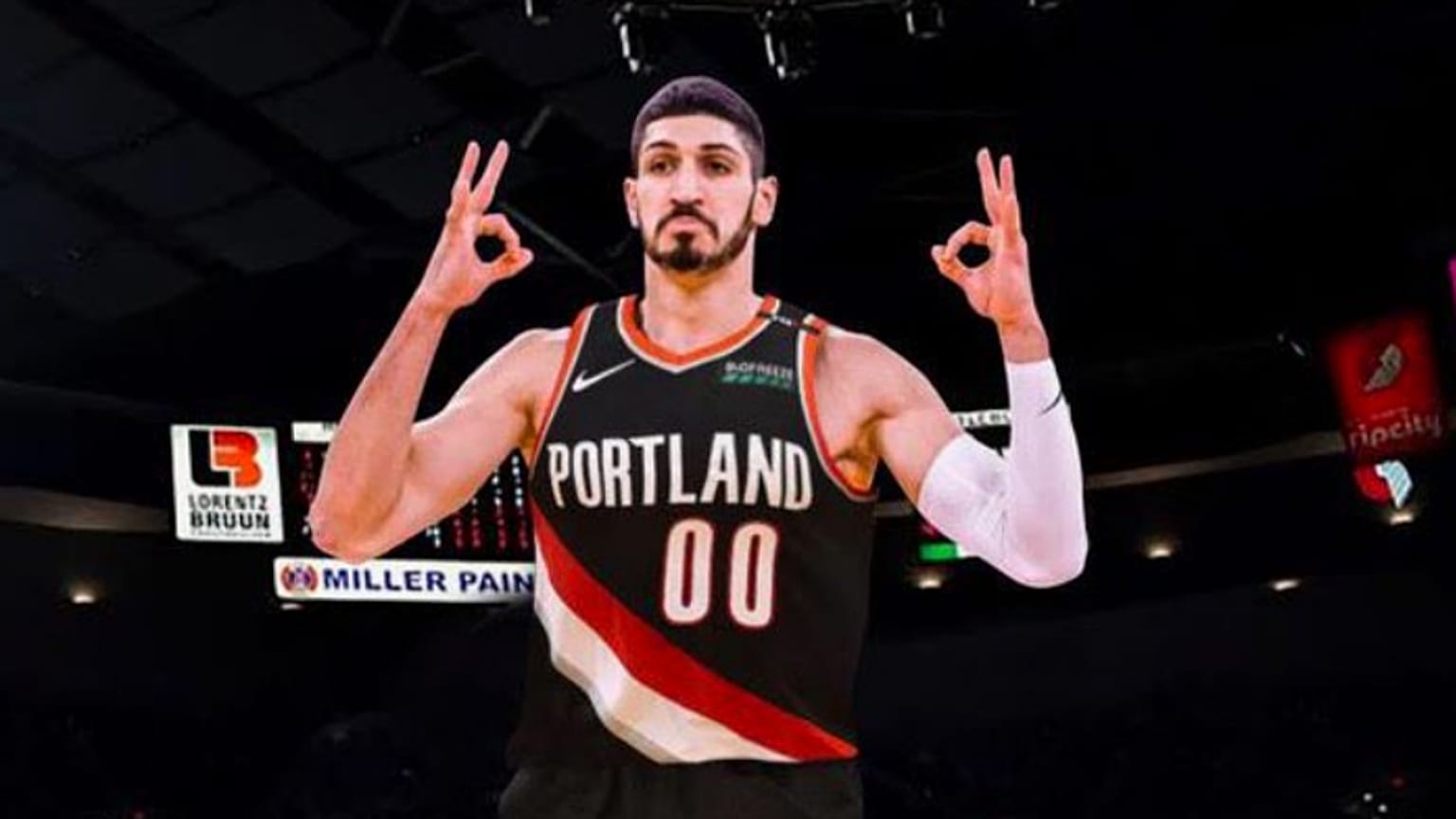 حذف إسهامات لاعب كرة سلة معارض لإردوغان يطيح بتعاقد أمريكي مع وكالة تركية