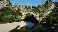 Le pont d'Arc sur la rivière Ardèche