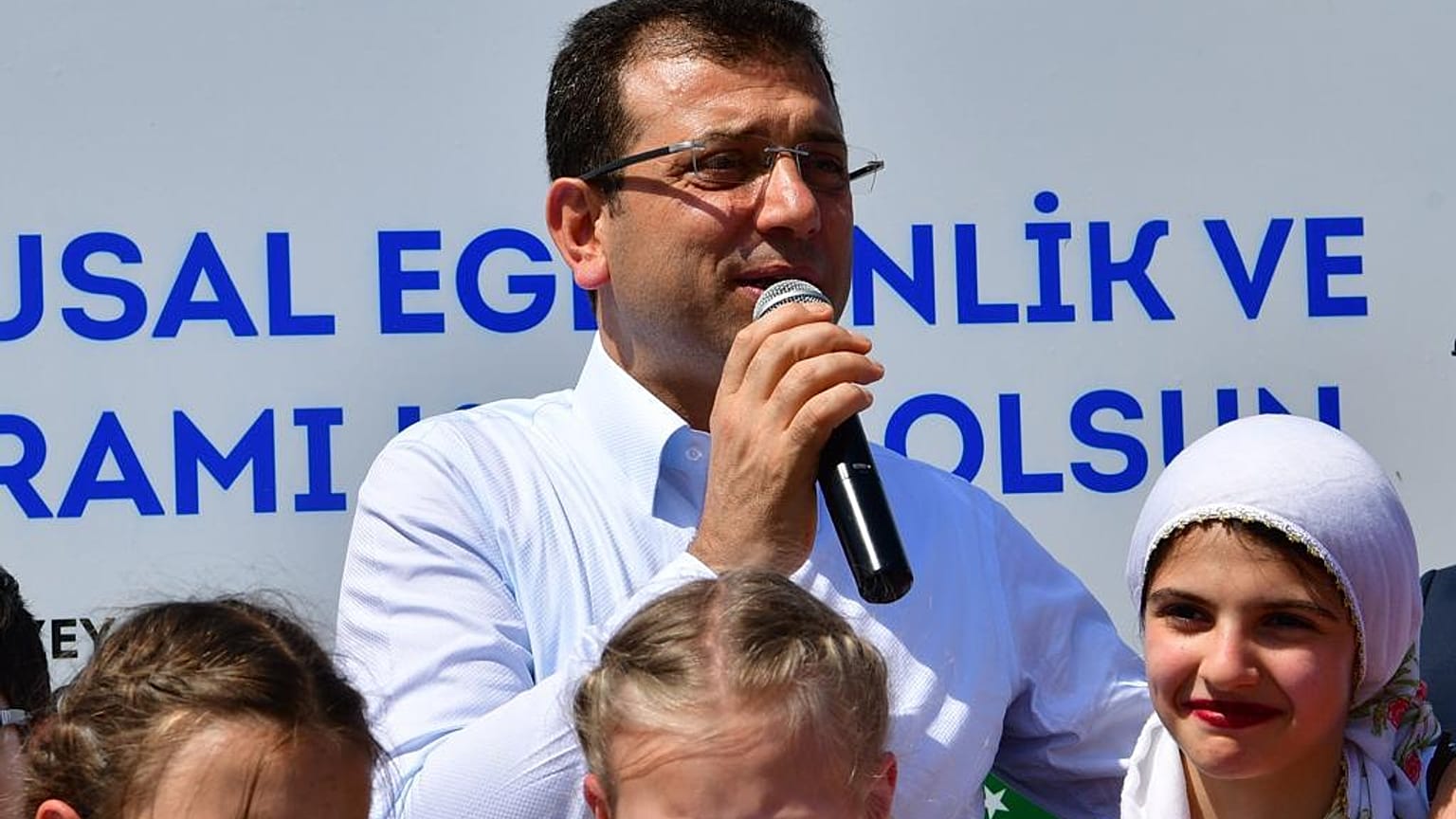 İstanbul'da su ve toplu ulaşımda indirim için İmamoğlu'ndan talimat