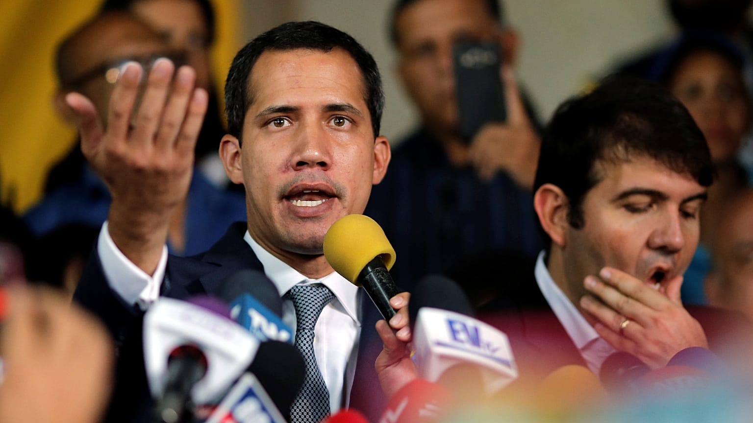Guaidó újabb tüntetésekre szólít