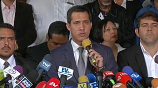 Guaidó: "Non molleremo"