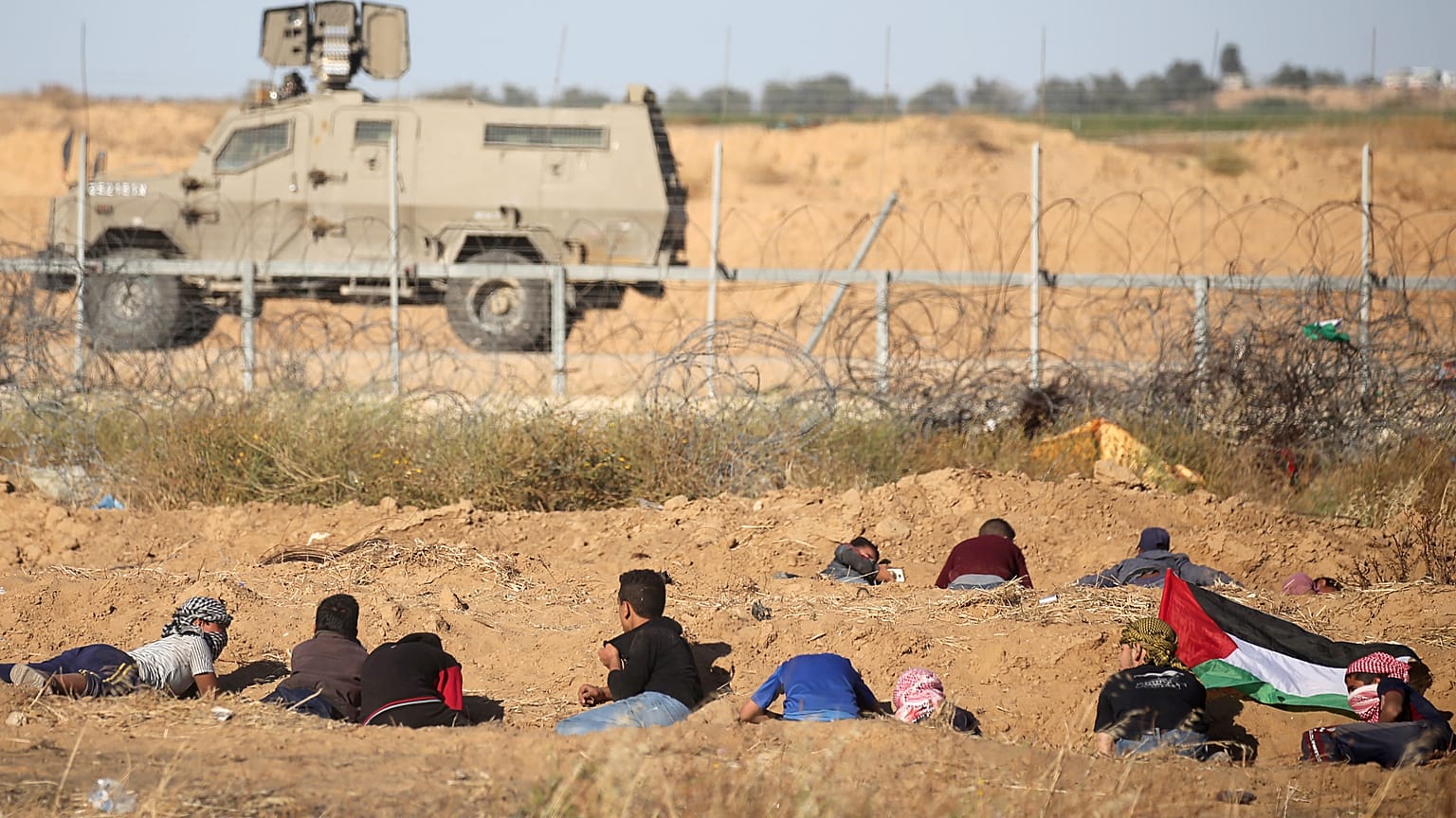إسرائيل تقتل مسلحين اثنين من حماس في غزة 