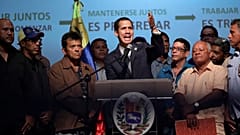 Venezuela: marcia pacifica verso le caserme