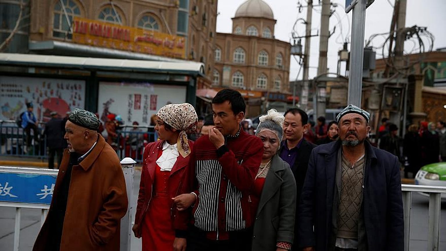 مجموعة من أقلية الويغور المسلمين في الصين