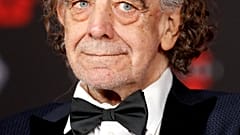 Schreien wie Chewbacca: Eine Hommage an Peter Mayhew (Video)