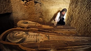 صورة من المقبرة الأثرية التي تم اكتشافها 