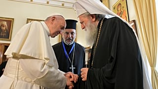 A menekültek megsegítését kérte a pápa Bulgáriában