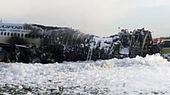 Al menos 40 muertos en el avión incendiado en Moscú