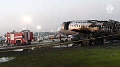 طائرة إيروفلوت المحترقة