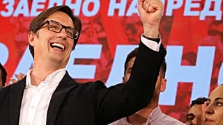 Pendarovski celebrates in Skopje after preliminary results 