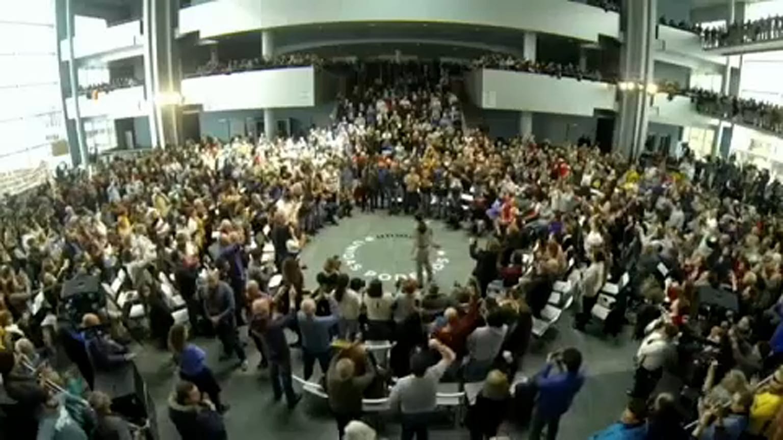 اليسار في البرلمان الأوروبي.. كتلةٌ صغيرة بصوّتٍ صاخب