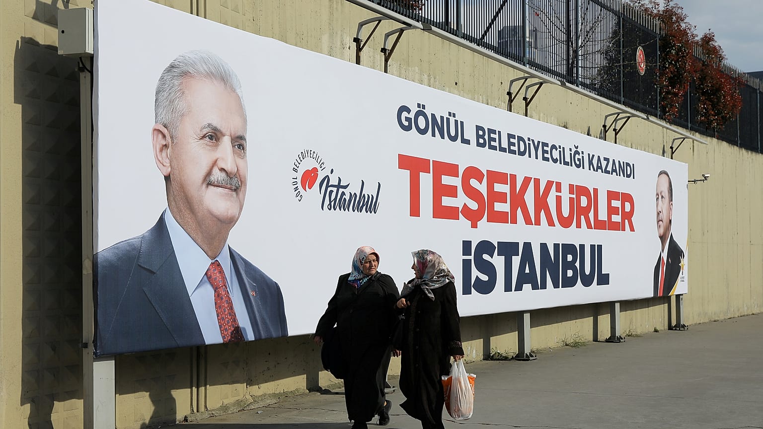 Istanbuler Wahlplakat im April