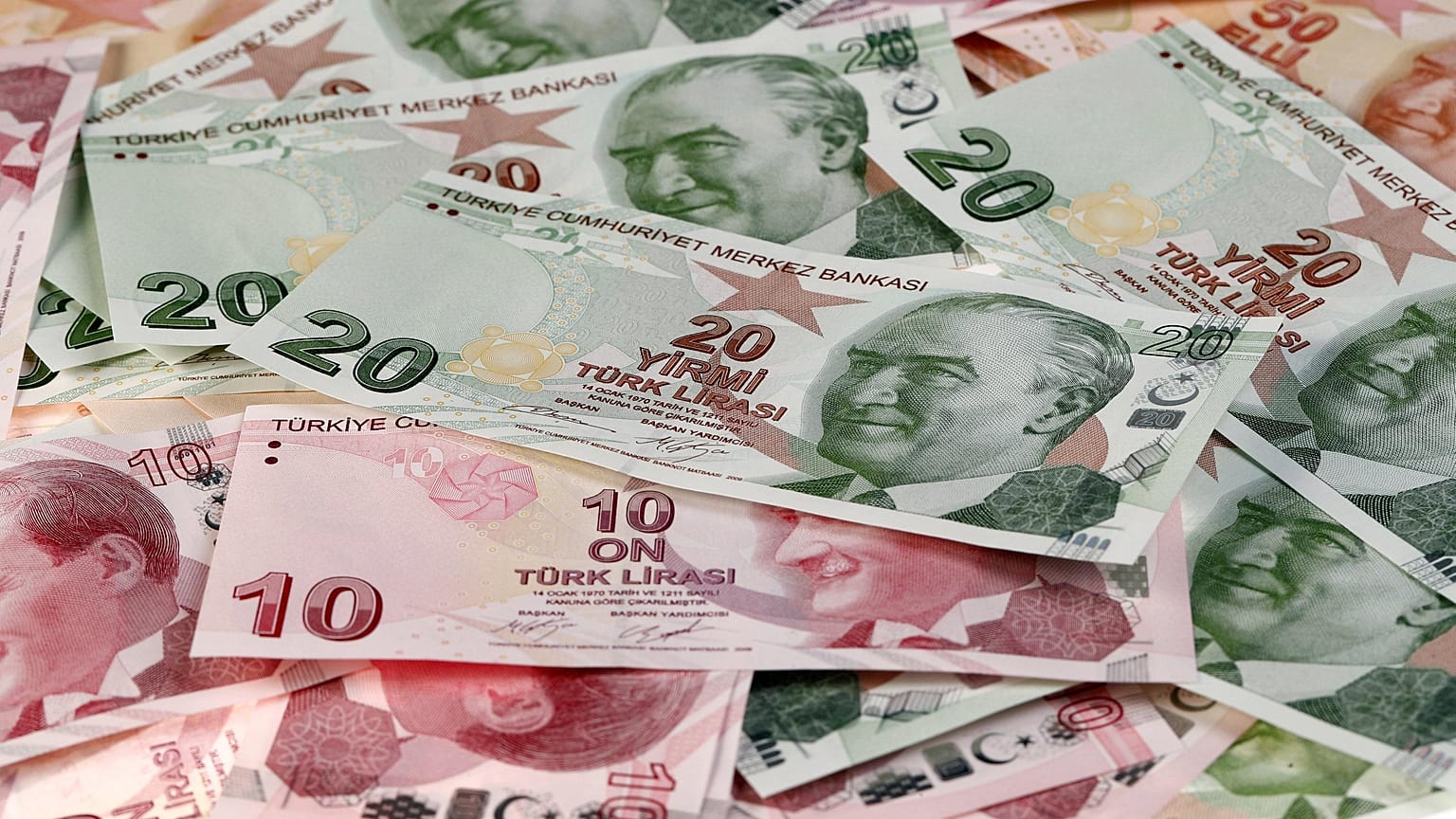 YSK'nin İstanbul kararı sonrası TL'de sert değer kaybı
