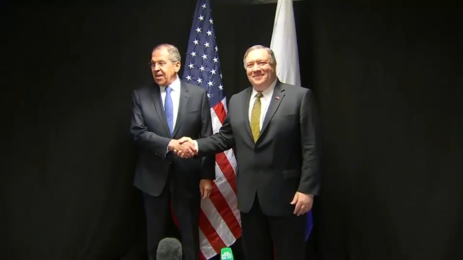 Washington y Moscú dejan claro su rechazo a una solución armada en Venezuela