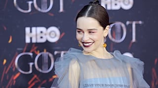 اميليا كلارك (دينيريس) من مسلسل لعبة العروش Game Of Thrones