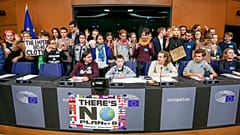 The Brief from Brussels: Die Grünen, Weber & Timmermans im Wahlkampf