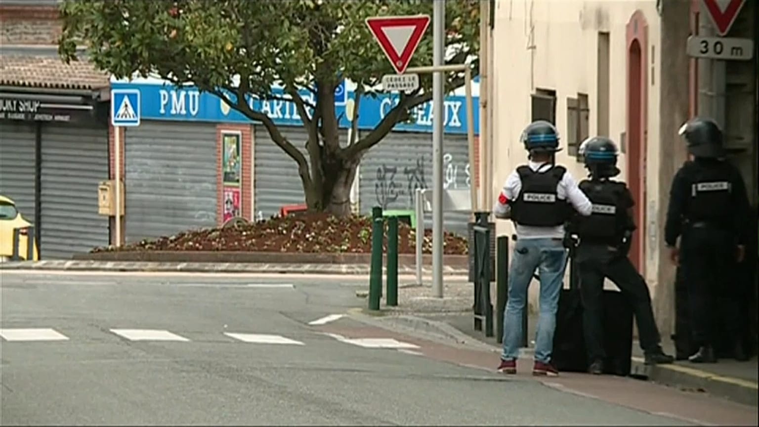 Prise d'otages à Blagnac : le forcené de 17 ans s'est rendu