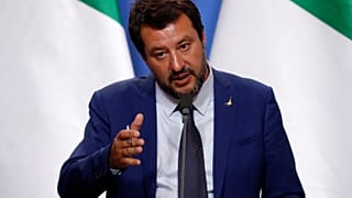 «Είμαι ο Σαλβίνι» - Κατακραυγή για νεοφασιστικό εκδοτικό οίκο