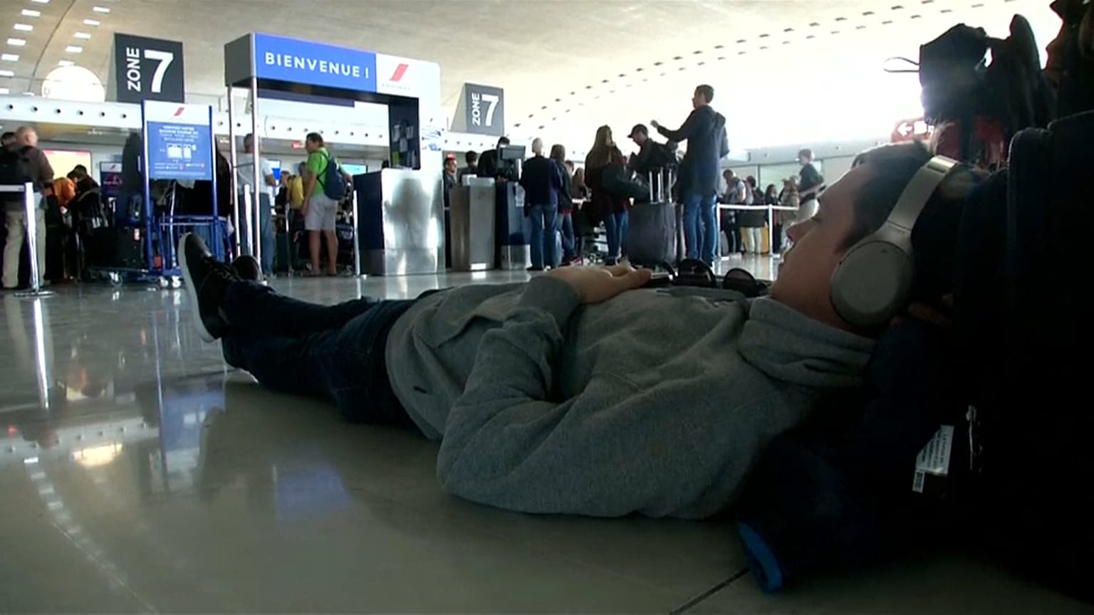 Francia: sciopero dei controllori di volo