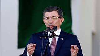 Eski Başbakan Davutoğlu: YSK'nın kararı evrensel hukuka aykırı