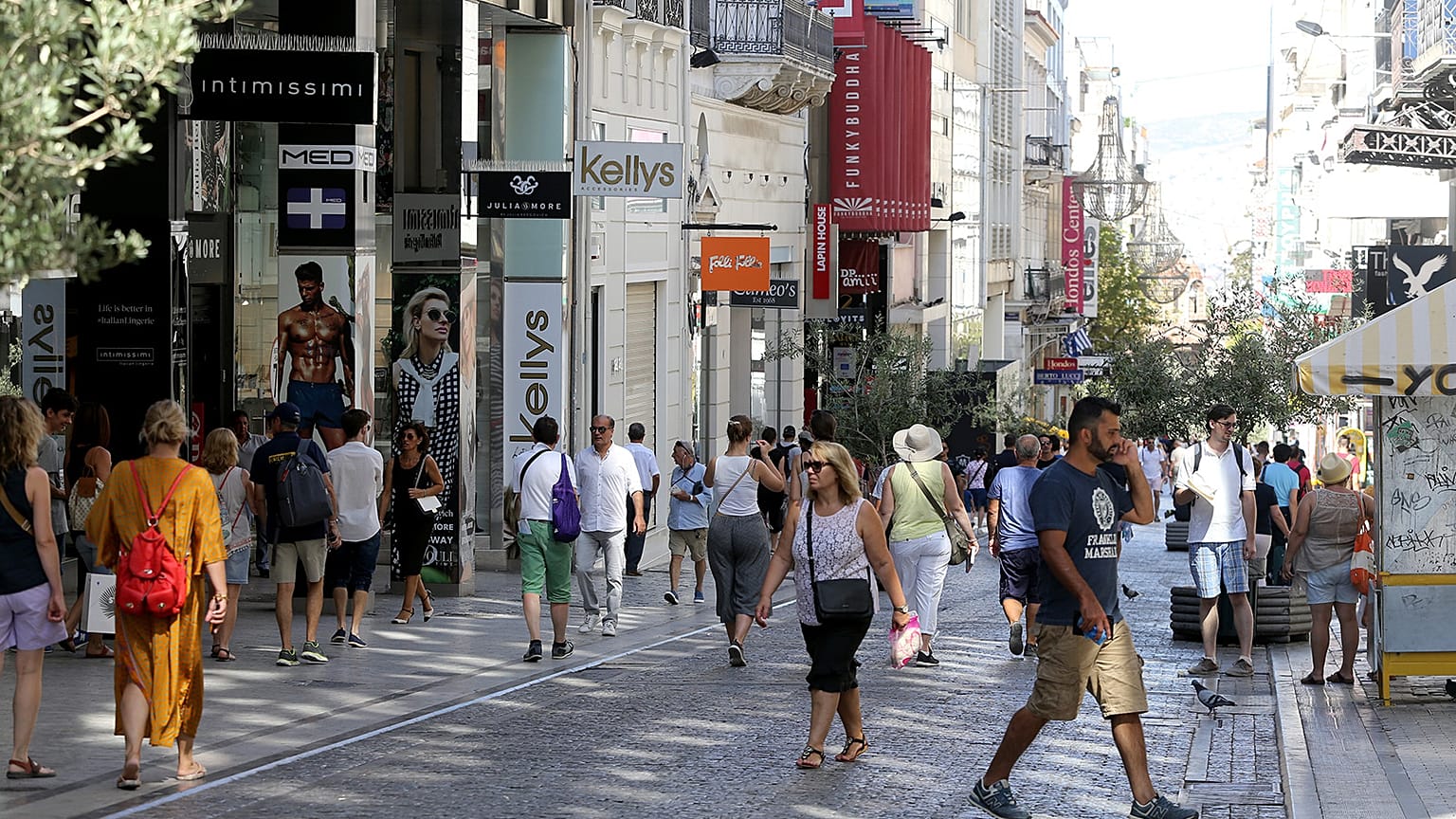 Τι θα κερδίσουν οι πολίτες από τα πακέτα ελαφρύνσεων της κυβέρνησης