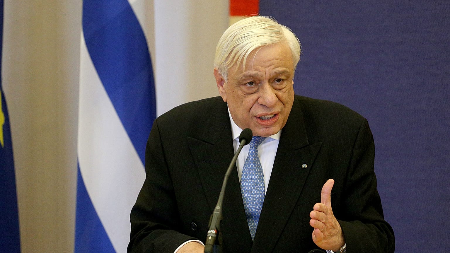 Yunanistan Cumhurbaşkanı Pavlopoulos: Türkiye Doğu Akdeniz'de uluslararası hukuku ihlal ediyor