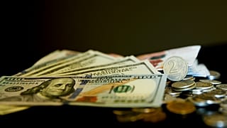 Türk Lirası Dolar karşısında son 1 yılda yüzde 50 değer kaybetti