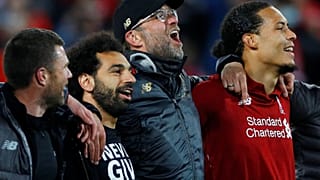 احتفالات ليفربول بالعودة في النتيجة أمام برشلونة