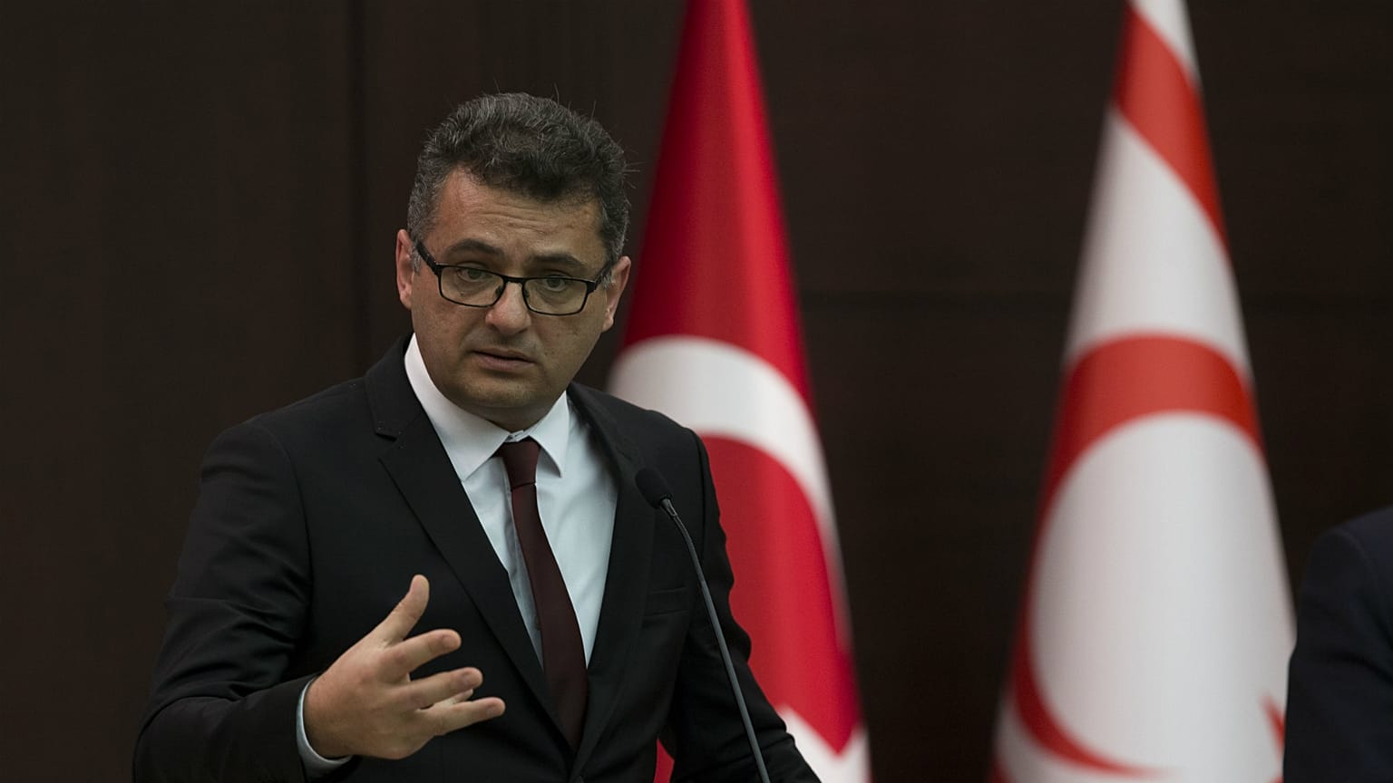 KKTC'de koalisyon dağıldı: Başbakan Tufan Erhürman istifasını sundu