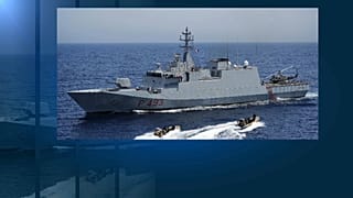 Nave militare italiana salva 36 naufraghi, Salvini: "Porti chiusi"