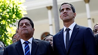 Venezuela: Opposition lawmakers seek refuge in embassies to avoid arrest